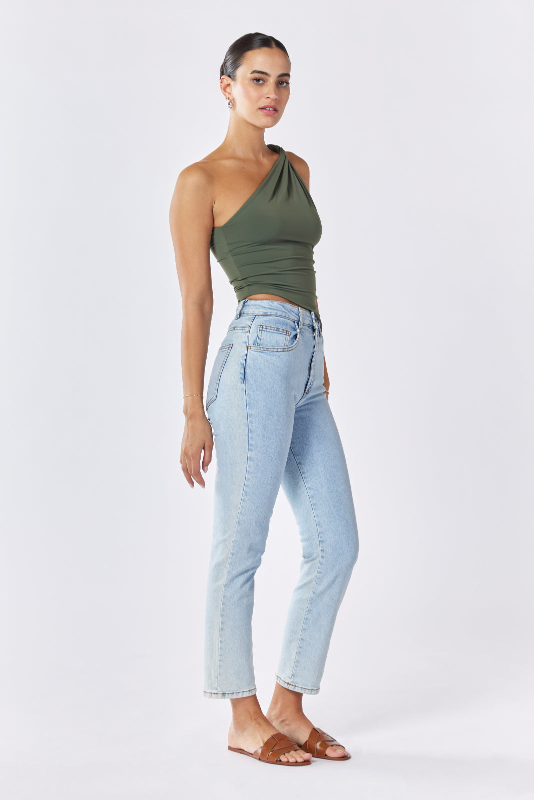 Cabo Asymmetric Top