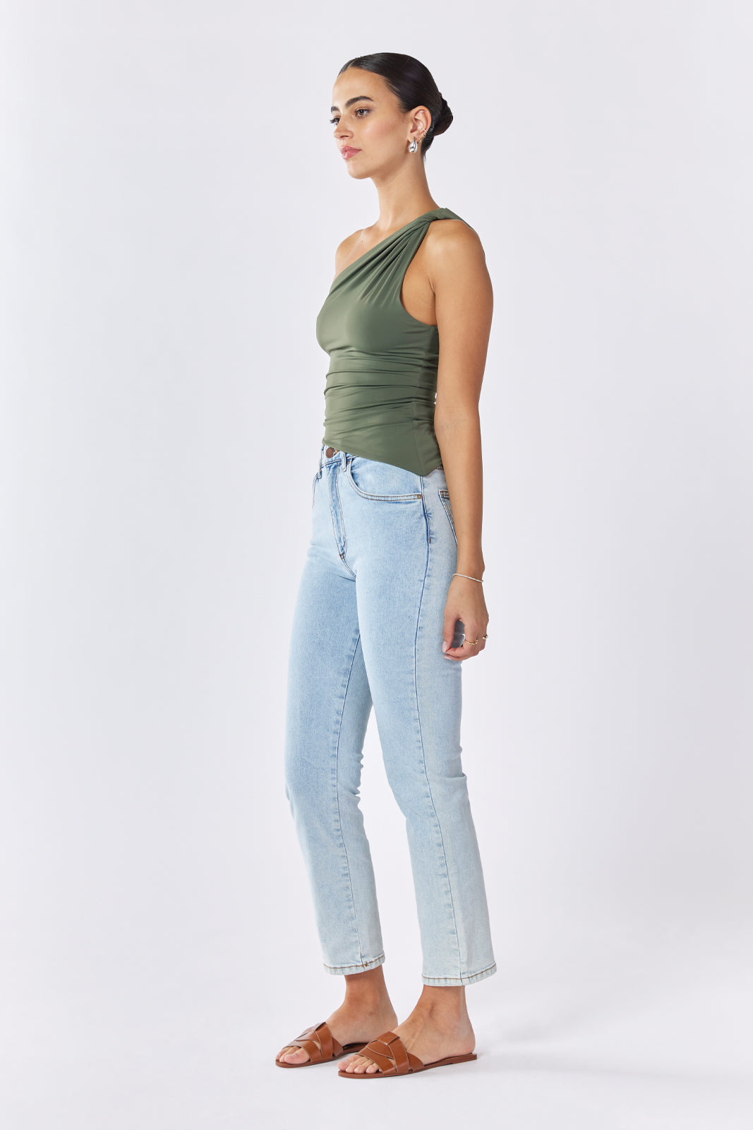 Cabo Asymmetric Top